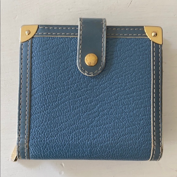 Louis Vuitton Suhali compact bifold Wallet
